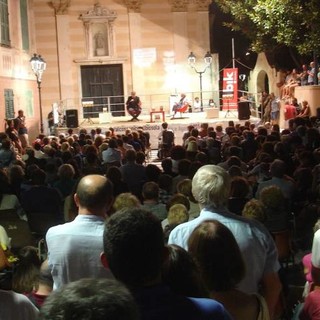 Celle, ospite di Parole Ubikate in Mare il giornalista Gianluigi Nuzzi