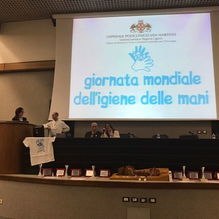 La Regione Liguria: "L'igiene personale è un atto di amore verso noi stessi e verso gli altri"