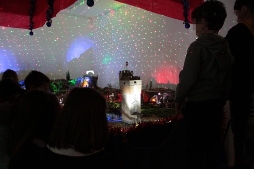 Savona, la prima scolaresca in visita al “Presepe in riva al mare” di Assonautica