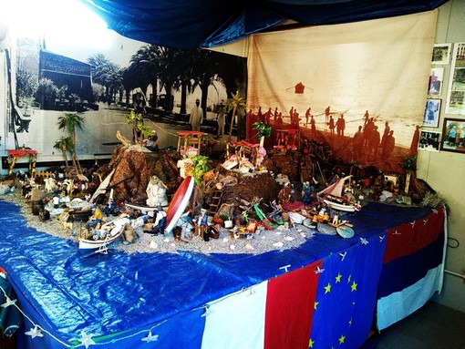Nella foto: il presepe "marinaro" della Compagnia di San Pietro Nella foto: il presepe "marinaro" della Compagnia di San Pietro