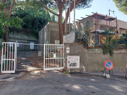 Savona, infortunio sul lavoro nel cantiere della palestra di via Mentana: operaio in codice rosso al Santa Corona Savona, infortunio sul lavoro nel cantiere della palestra di via Mentana: operaio in codice rosso al Santa Corona