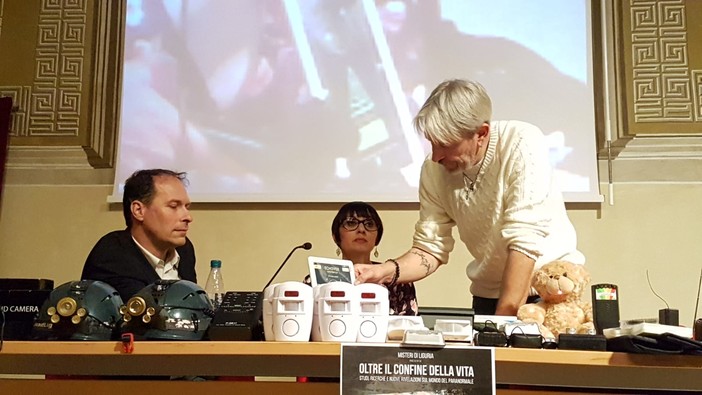 L’Auditorium San Carlo di Albenga è infestato dai fantasmi. Nicoletta Branco: “Questo posto è pregno di energia” (FOTO e VIDEO)