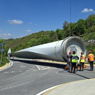 Cairo, smontaggio di una pala eolica: chiusa per alcune ore la Sp 36 "Bragno–Ferrania"