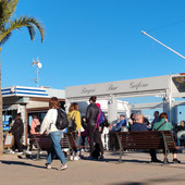 Pasqua, parziale dietrofront a Pietra Ligure: tra i chioschi sul lungomare c'è chi ha aperto Pasqua, parziale dietrofront a Pietra Ligure: tra i chioschi sul lungomare c'è chi ha aperto