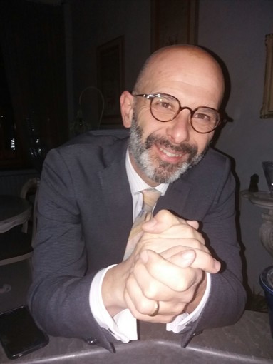 Paolo Gianatti, presidente del Comitato Etico Regionale Ligure, ospite su Radio Onda Ligure 101 Paolo Gianatti, presidente del Comitato Etico Regionale Ligure, ospite su Radio Onda Ligure 101
