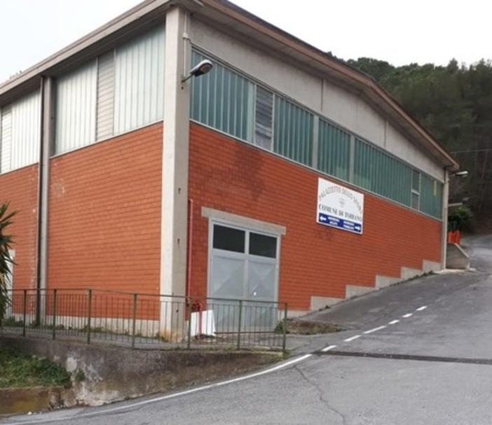 Interventi sul Palasport "Roberto Giuliano" di Toirano (FOTO)
