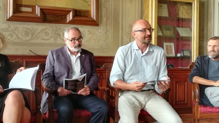 Come ultimo elemento in fotogallery: il programma completo Come ultimo elemento in fotogallery: il programma completo