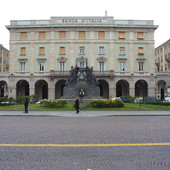 Savona, lettera al direttore: "In piazza Mameli cartelli, bandiere e striscioni che minano l’integrità ed il prestigio del monumento" Savona, lettera al direttore: "In piazza Mameli cartelli, bandiere e striscioni che minano l’integrità ed il prestigio del monumento"