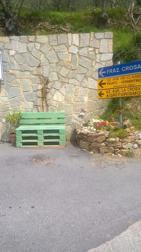 Vendone: arredo urbano fai da te, i cittadini abbelliscono il paese