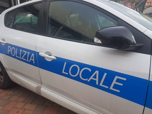 Finale Ligure, motociclista in stato di ebbrezza fermato dalla polizia locale