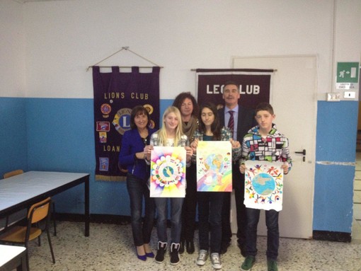 Un poster per la pace Un poster per la pace