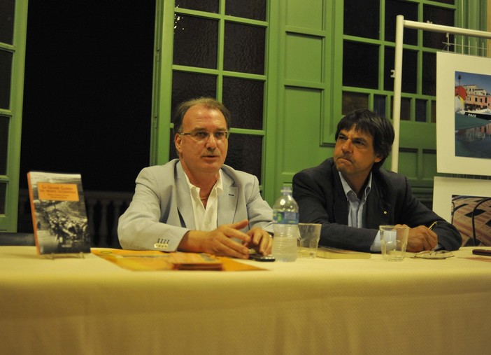 Pier Paolo Cervone presenta il suo nuovo libro a Varazze Pier Paolo Cervone presenta il suo nuovo libro a Varazze