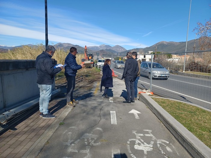Al via i lavori per la realizzazione della pista ciclabile, collegherà Albenga con le frazioni di Leca e Bastia Al via i lavori per la realizzazione della pista ciclabile, collegherà Albenga con le frazioni di Leca e Bastia