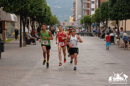 Leonardo Gaglione e Barbara Meinero volano alla UP&DOWN di Pietra Ligure Leonardo Gaglione e Barbara Meinero volano alla UP&DOWN di Pietra Ligure