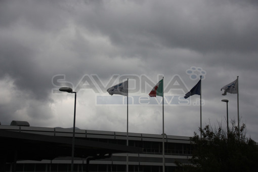 Piaggio Aeospace, sindacati e azienda dal Prefetto. Nuova manifestazione d’interesse, ma si attendono con urgenza le prospettive per il futuro