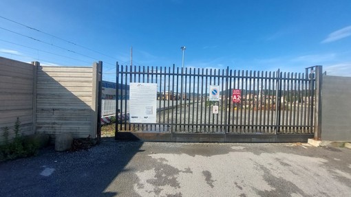 15enne folgorato sul treno, la famiglia presenta una denuncia contro Trenitalia 15enne folgorato sul treno, la famiglia presenta una denuncia contro Trenitalia