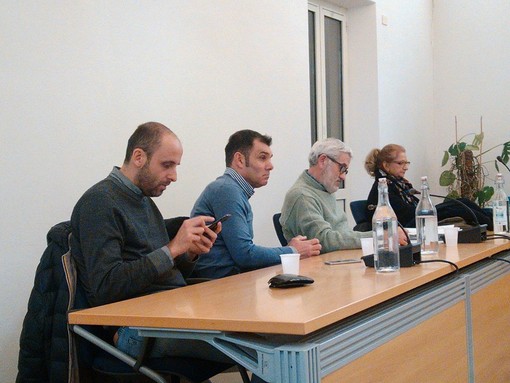 Pietra presenta il DUP fino al 2020. Bianchi: "Ma l'ufficio urbanistica è in sofferenza" Pietra presenta il DUP fino al 2020. Bianchi: "Ma l'ufficio urbanistica è in sofferenza"
