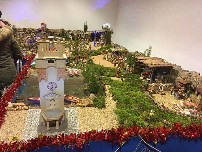 Savona, Assonautica presenta il nuovo presepe molto savonese Savona, Assonautica presenta il nuovo presepe molto savonese
