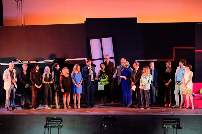 Savona, premio letterario nazionale per la donna scrittrice: Simona Baldelli vince l'edizione 2023 Savona, premio letterario nazionale per la donna scrittrice: Simona Baldelli vince l'edizione 2023