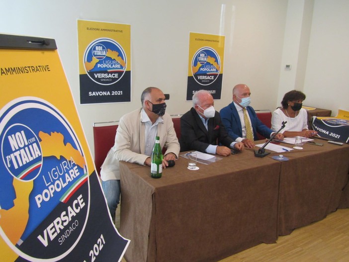 Savona 2021, Liguria Popolare si affida a Francesco Versace: "Meno ragioneria e più politica" (FOTO e VIDEO) Savona 2021, Liguria Popolare si affida a Francesco Versace: "Meno ragioneria e più politica" (FOTO e VIDEO)