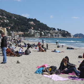 Turismo: ancora tutto esaurito per il 25 aprile, ma c'è carenza di lavoratori stagionali