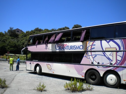 Varazze: incendio bus sull'A10, De La Cruz morto asfissiato