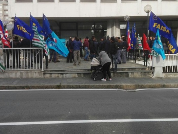 Crisi trasporto pubblico locale: i sindacati aprono lo "stato di agitazione"