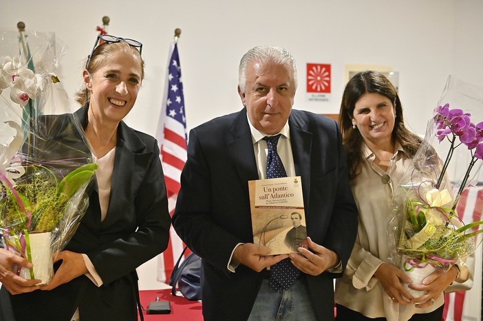 Villanova, ad “Autori a Bossoleto” la storia scritta al femminile insieme a Fidapa BPW: il 30 agosto serata nel segno di monsignor Antonio Isoleri Villanova, ad “Autori a Bossoleto” la storia scritta al femminile insieme a Fidapa BPW: il 30 agosto serata nel segno di monsignor Antonio Isoleri