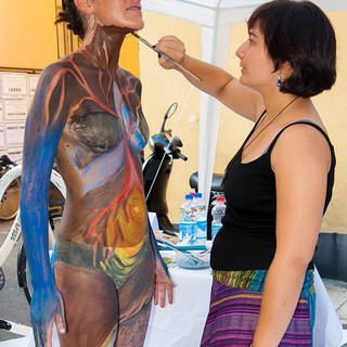 L'artista valbormidese Monica Porro al concorso di body painting "Rabarama Skin Art Festival" (FOTO)