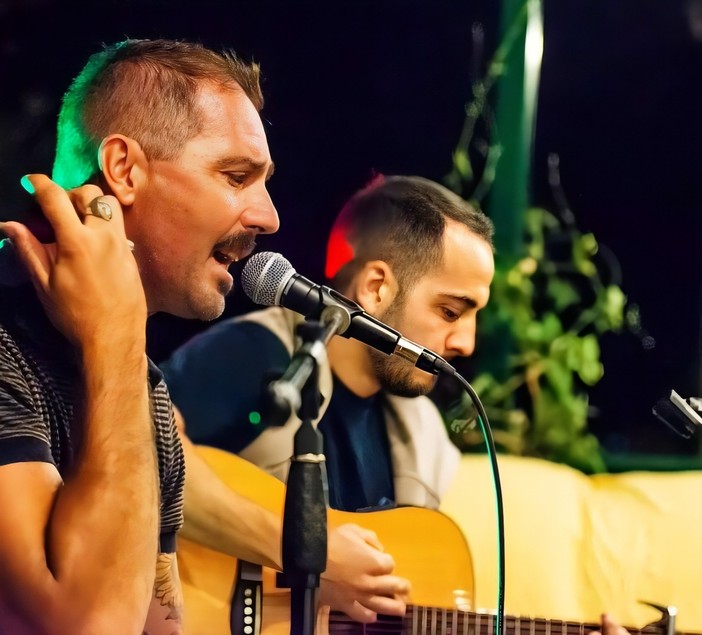 Andora, "Note tra gli ulivi" torna a Rollo con un viaggio musicale intorno al mondo Andora, "Note tra gli ulivi" torna a Rollo con un viaggio musicale intorno al mondo