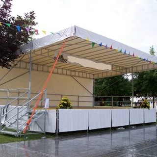 Varazze rinnova le strutture per gli eventi turistici, nuovo palco per le manifestazioni