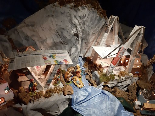 Savona, un presepe a Zinola con la scenografia del ponte Morandi (FOTO) Savona, un presepe a Zinola con la scenografia del ponte Morandi (FOTO)