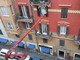 Porta bloccata in via Luigi Corsi a Savona, interviene lo "Snorkel" dei vigili del fuoco Porta bloccata in via Luigi Corsi a Savona, interviene lo "Snorkel" dei vigili del fuoco
