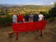Mioglia come Roccavignale, posizionata una panchina gigante con vista sul paese (FOTO)