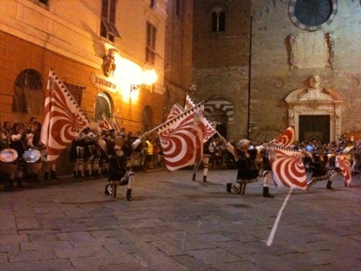 Albenga, con il corteo storico oggi ha inizio il "Luglio Ingauno" Albenga, con il corteo storico oggi ha inizio il "Luglio Ingauno"