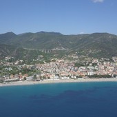 Spotorno, ecco nero su bianco la rivoluzione del litorale con il 40% di spiagge libere. Il nuovo Pud nel dettaglio Spotorno, ecco nero su bianco la rivoluzione del litorale con il 40% di spiagge libere. Il nuovo Pud nel dettaglio