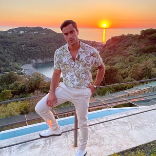 Radio Onda Ligure, Pierpaolo Pretelli presenta il nuovo singolo "L’estate più calda"
