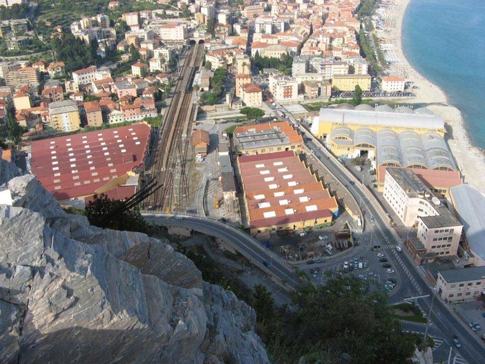 Piaggio: convocato il vertice al Ministero dello Sviluppo Economico il 4 giugno