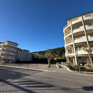 Andora, aggiornato il PUC: ridotta la superficie edificabile dell'ultima nuova palazzina di via Cavour