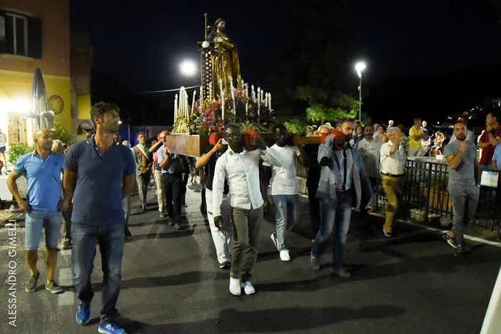 Immagini tratte dal profilo Facebook del sindaco di Tovo Alessandro Oddo