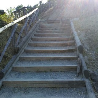 Cairo, i militi della croce bianca ripuliscono il sentiero panoramico e l'area Castello (FOTO)