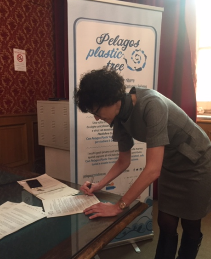 Quattordici comuni costieri partecipano  al workshop Pelagos Plastic Free di Legambiente