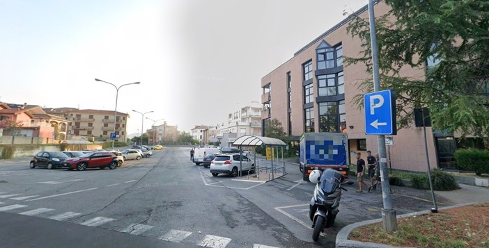 Piazza Pertini (Foto tratta da Google Maps)