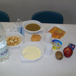 Albenga: 1200 bambini da oggi avranno a disposizione la mensa scolastica