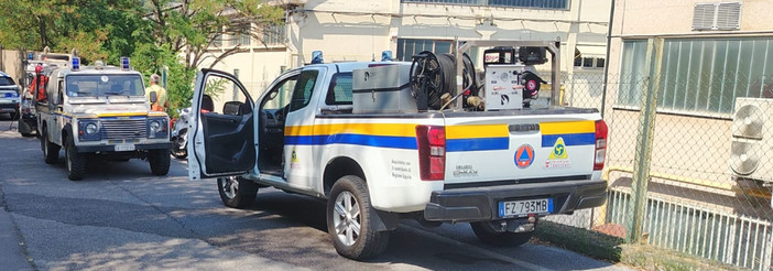 Incendio in centro a Quiliano: intervento tempestivo dei vigili del fuoco e della protezione civile Incendio in centro a Quiliano: intervento tempestivo dei vigili del fuoco e della protezione civile