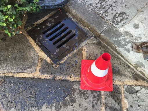 Albenga: intervento pulizia griglie e disinfestazione contro le zanzare Albenga: intervento pulizia griglie e disinfestazione contro le zanzare