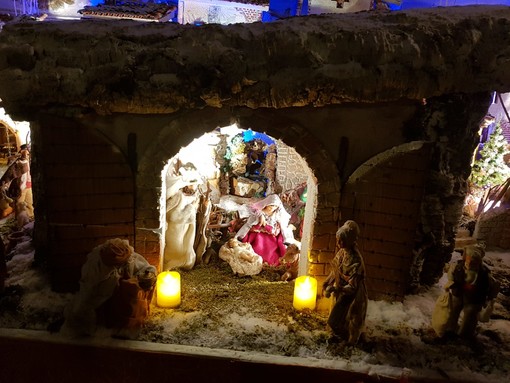 A Spotorno è nuovamente visitabile il presepe artistico di Claudio De Pasquale (FOTOgallery)