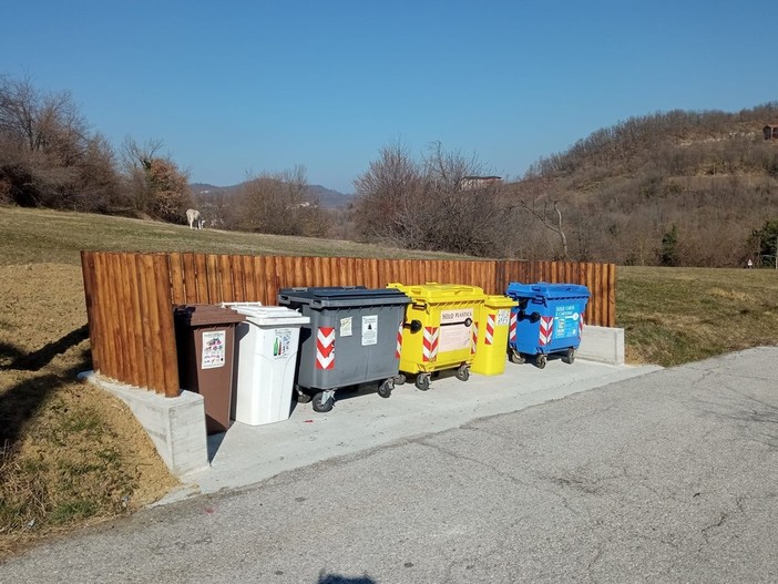 Plodio contro i "furbetti del porta a porta", il sindaco Badano: "La videosorveglianza sta svolgendo un ruolo fondamentale"