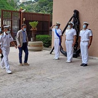 Savona, il procuratore Pelosi in visita alla Capitaneria di porto: confronto sulle numerose attività del corpo