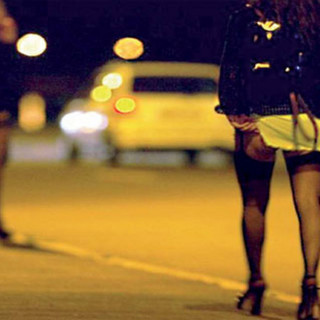 Regolamentare e tassare la prostituzione? Pucciarelli e Giorgi (Lega): "Salvini ha ragione, riaprire 'case chiuse' come in Svizzera, Austria e Germania" Regolamentare e tassare la prostituzione? Pucciarelli e Giorgi (Lega): "Salvini ha ragione, riaprire 'case chiuse' come in Svizzera, Austria e Germania"
